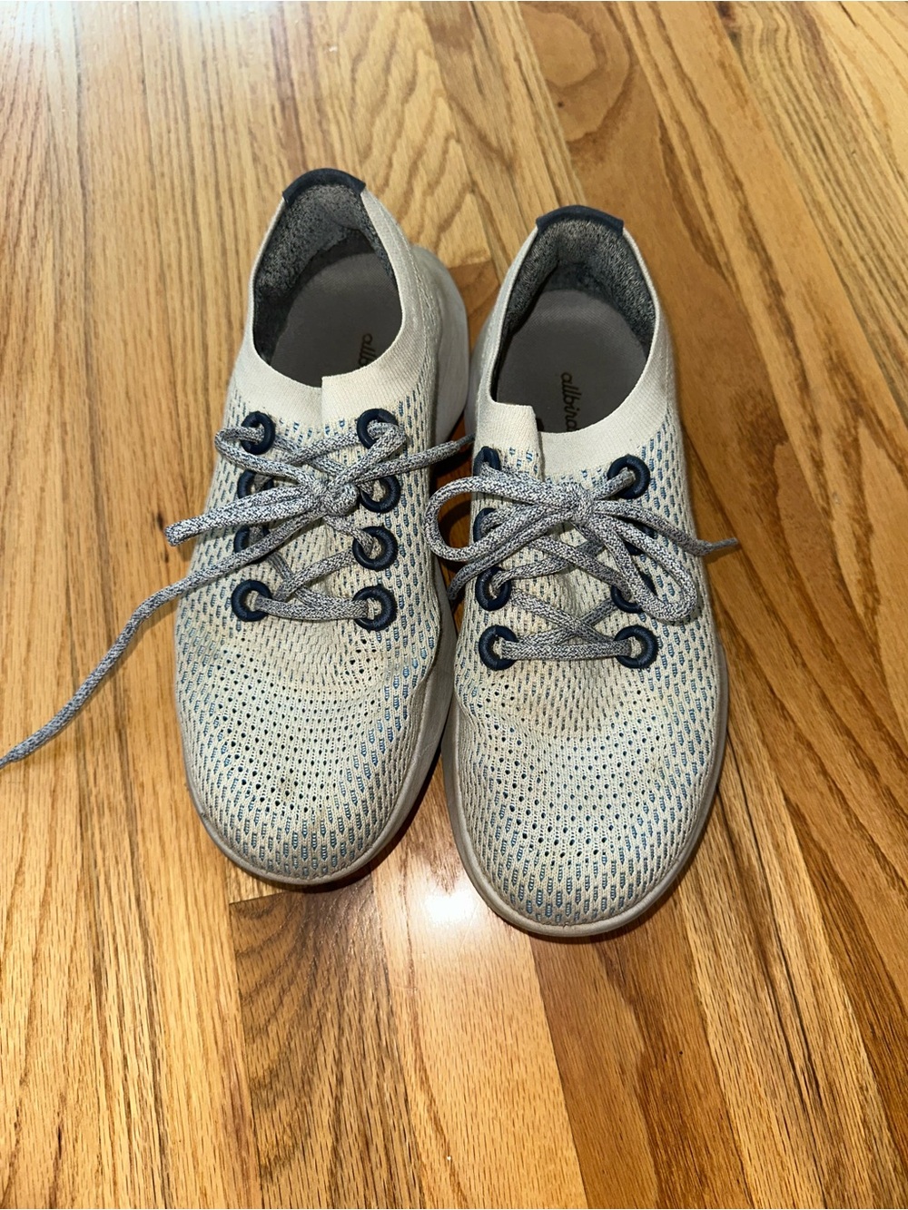 Allbirds women’s shoes - Light Gray/Navy